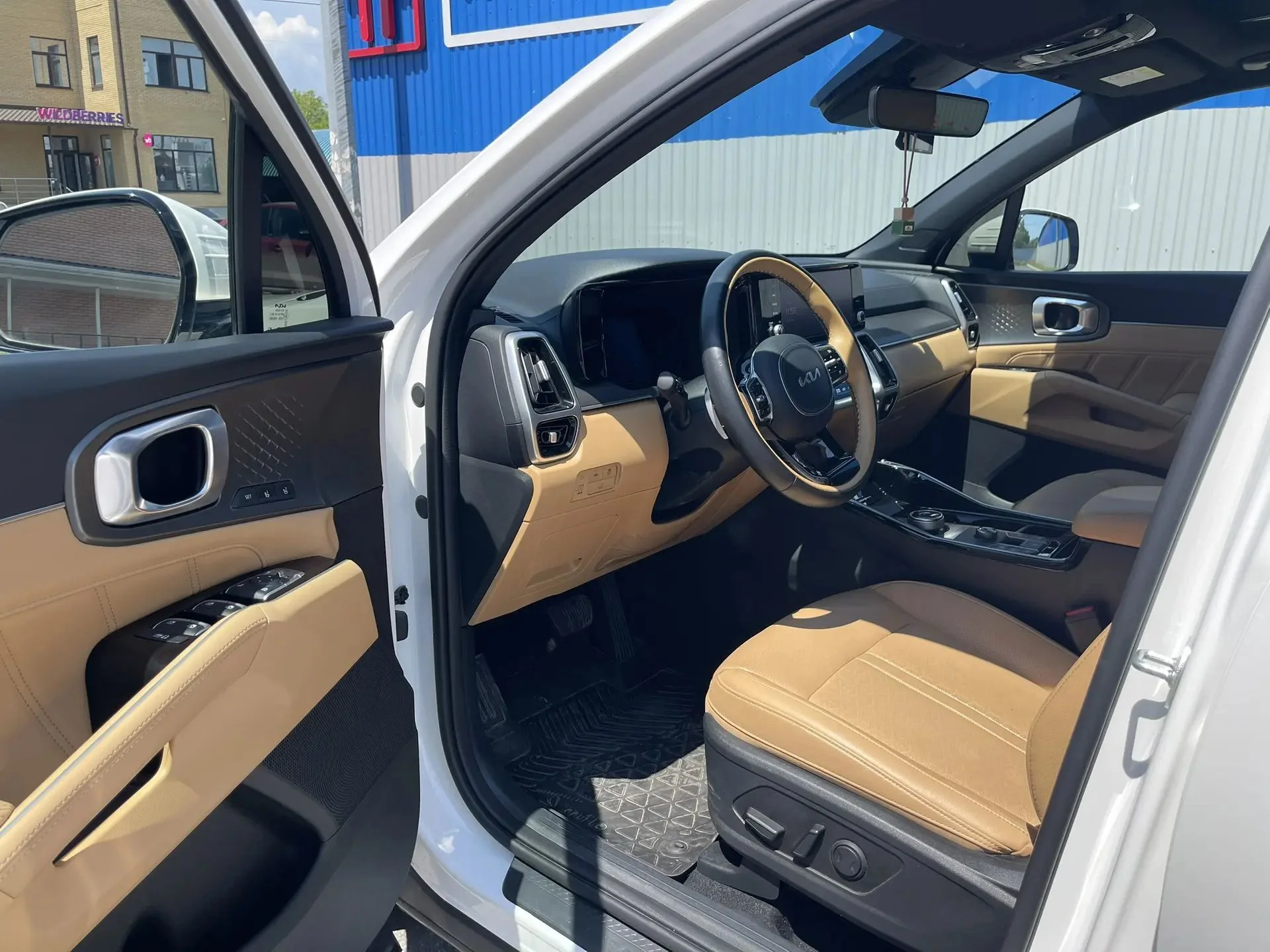 kia Sorento 2022 - миниатюра 18