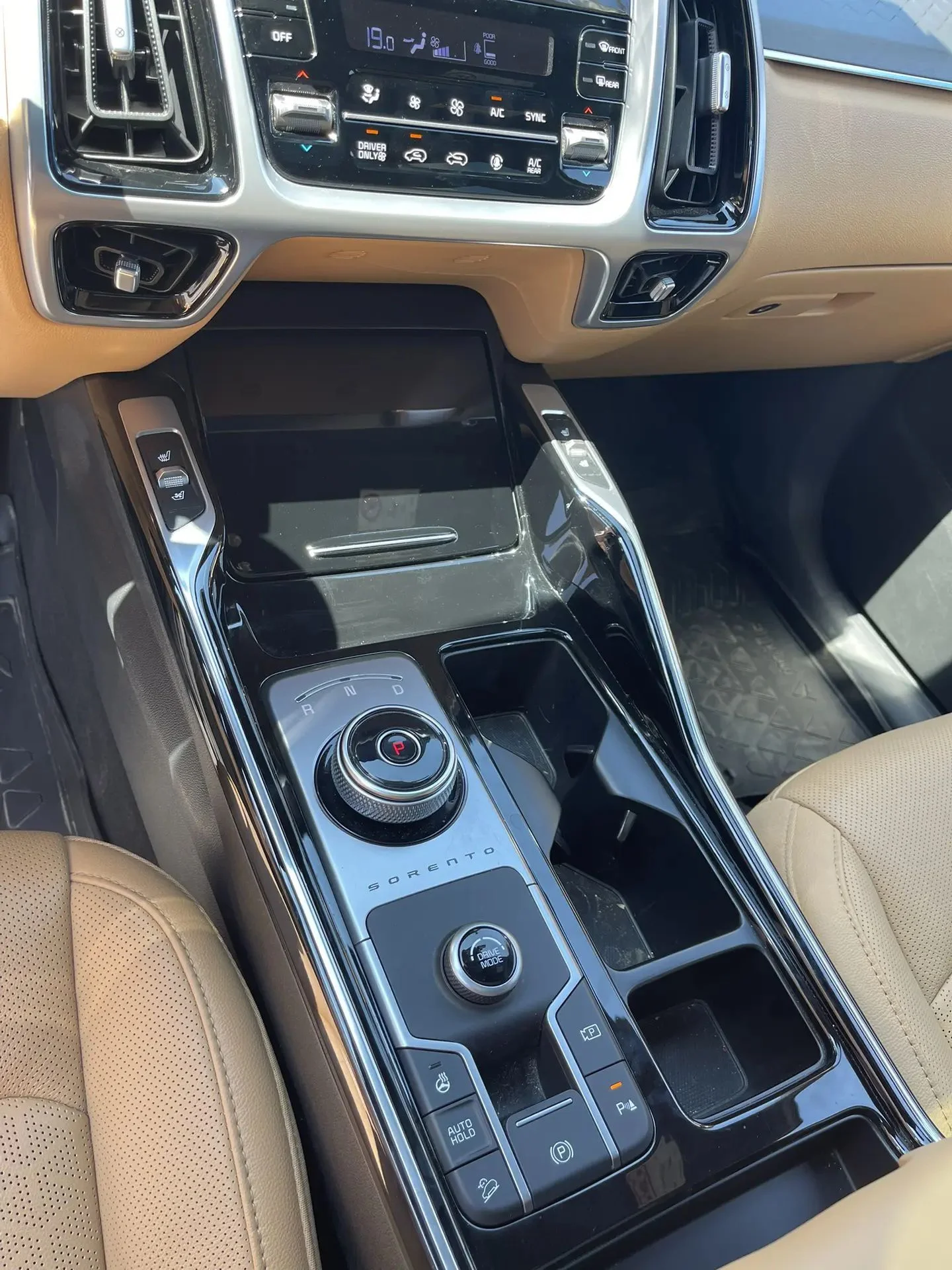 kia Sorento 2022 - миниатюра 19