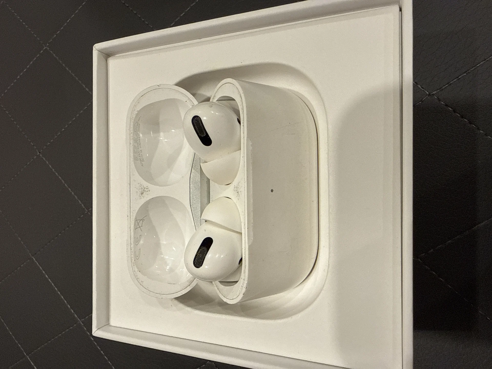 AirPods Pro 1 поколение Оригинал - миниатюра 2