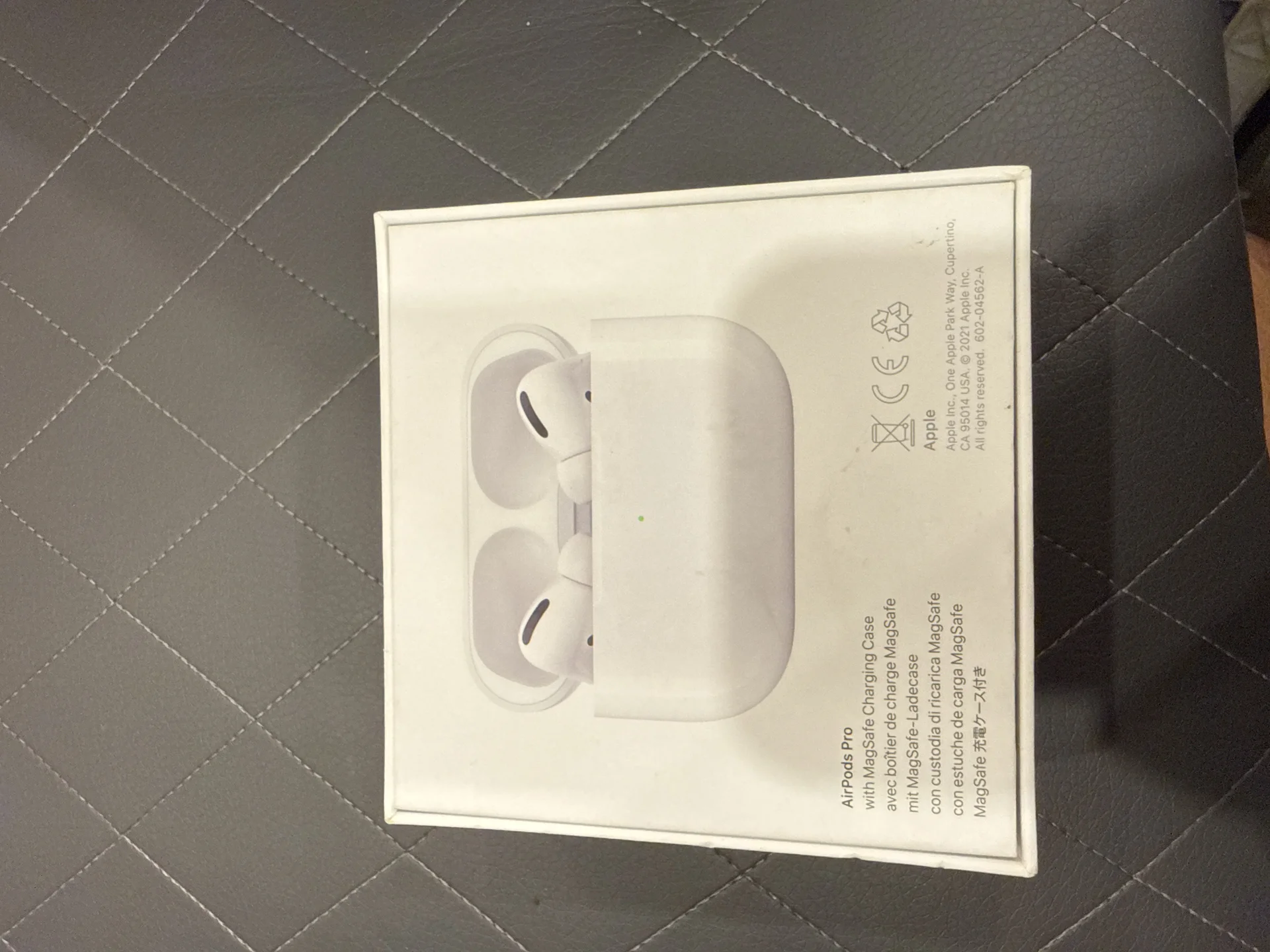 AirPods Pro 1 поколение Оригинал - миниатюра 9