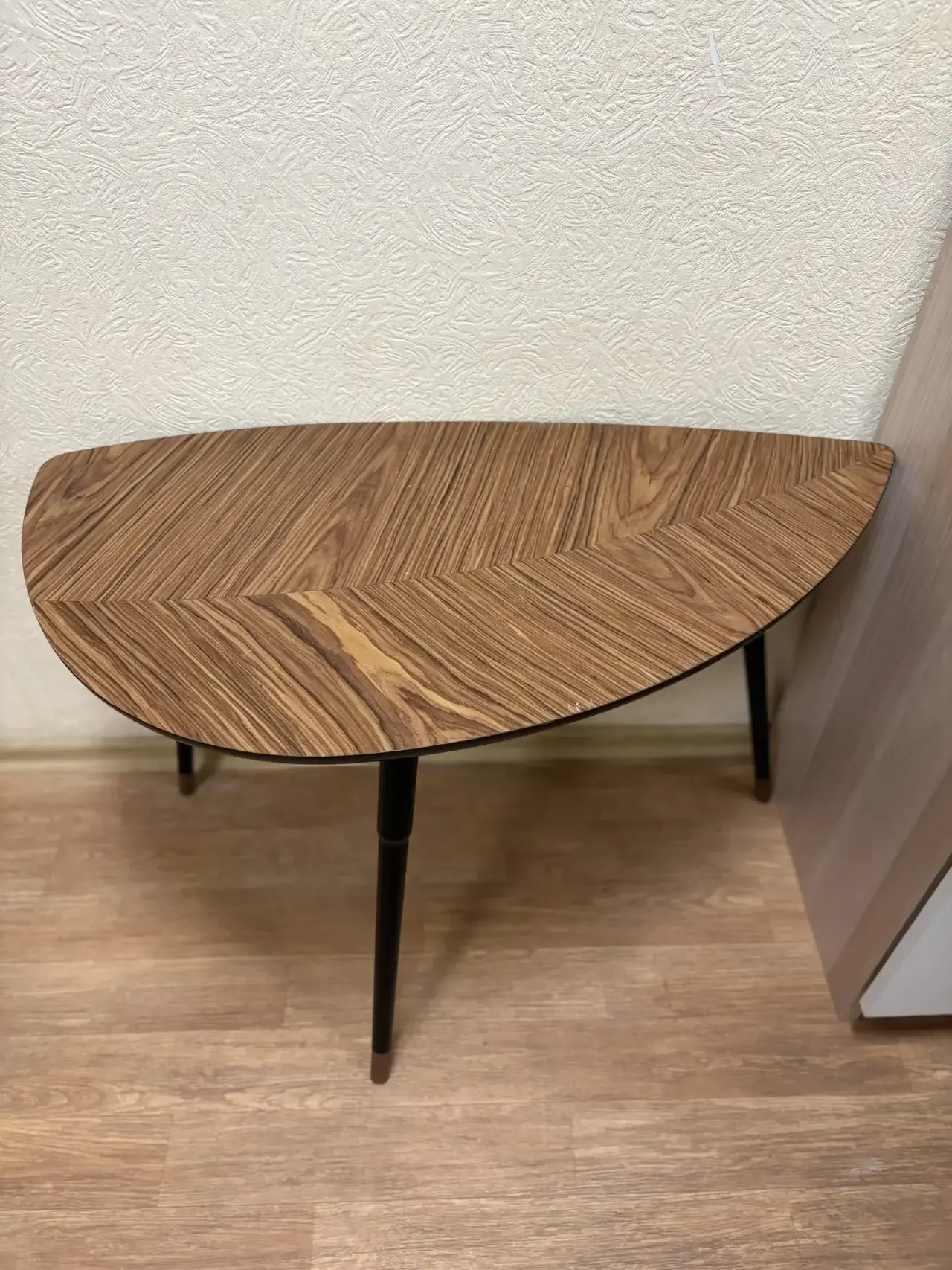 Кофейный журнальный столик Lovbacken IKEA - миниатюра 6