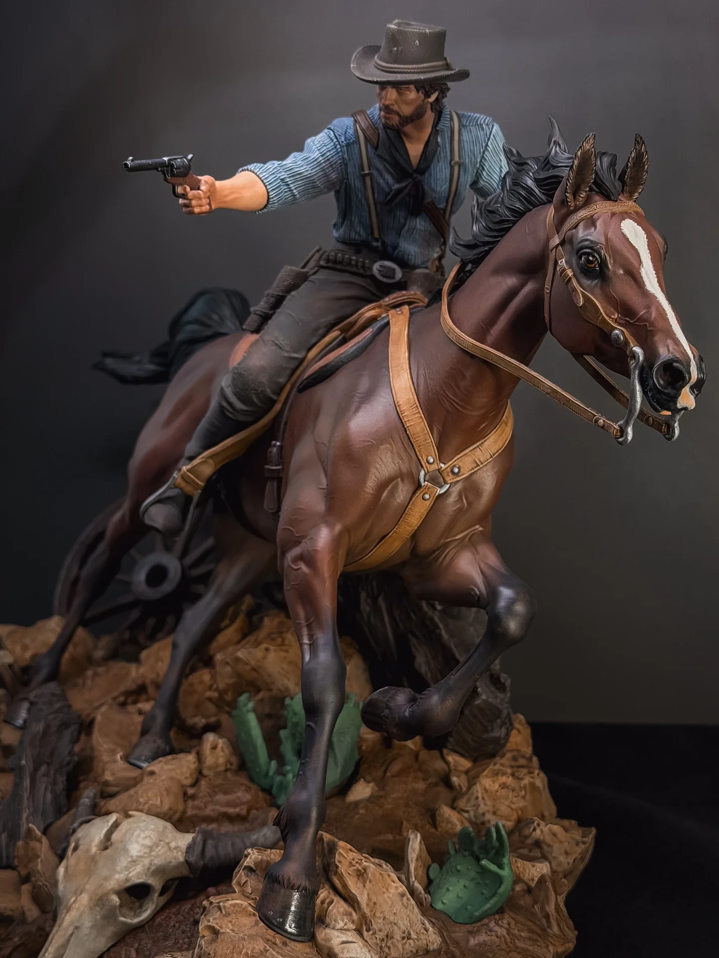 Коллекционная фигурка Артур Морган RDR 2 - миниатюра 1