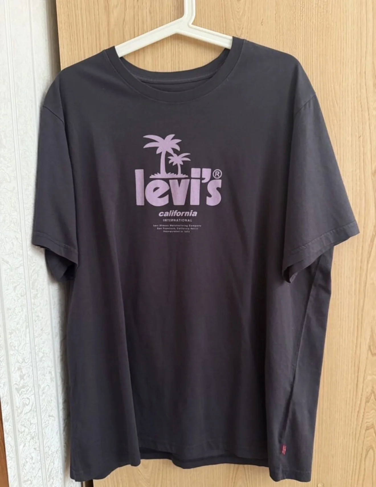 футболка унисекс Levi’s L - изображение 1