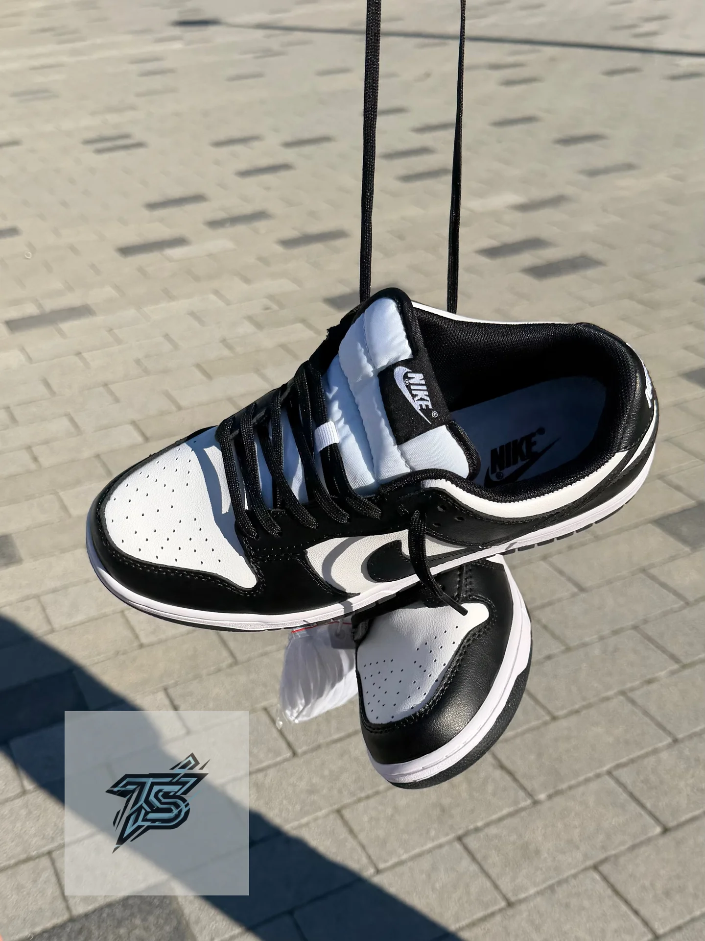 NIKE DUNK LOW “BLACK/WHITE” - миниатюра 2