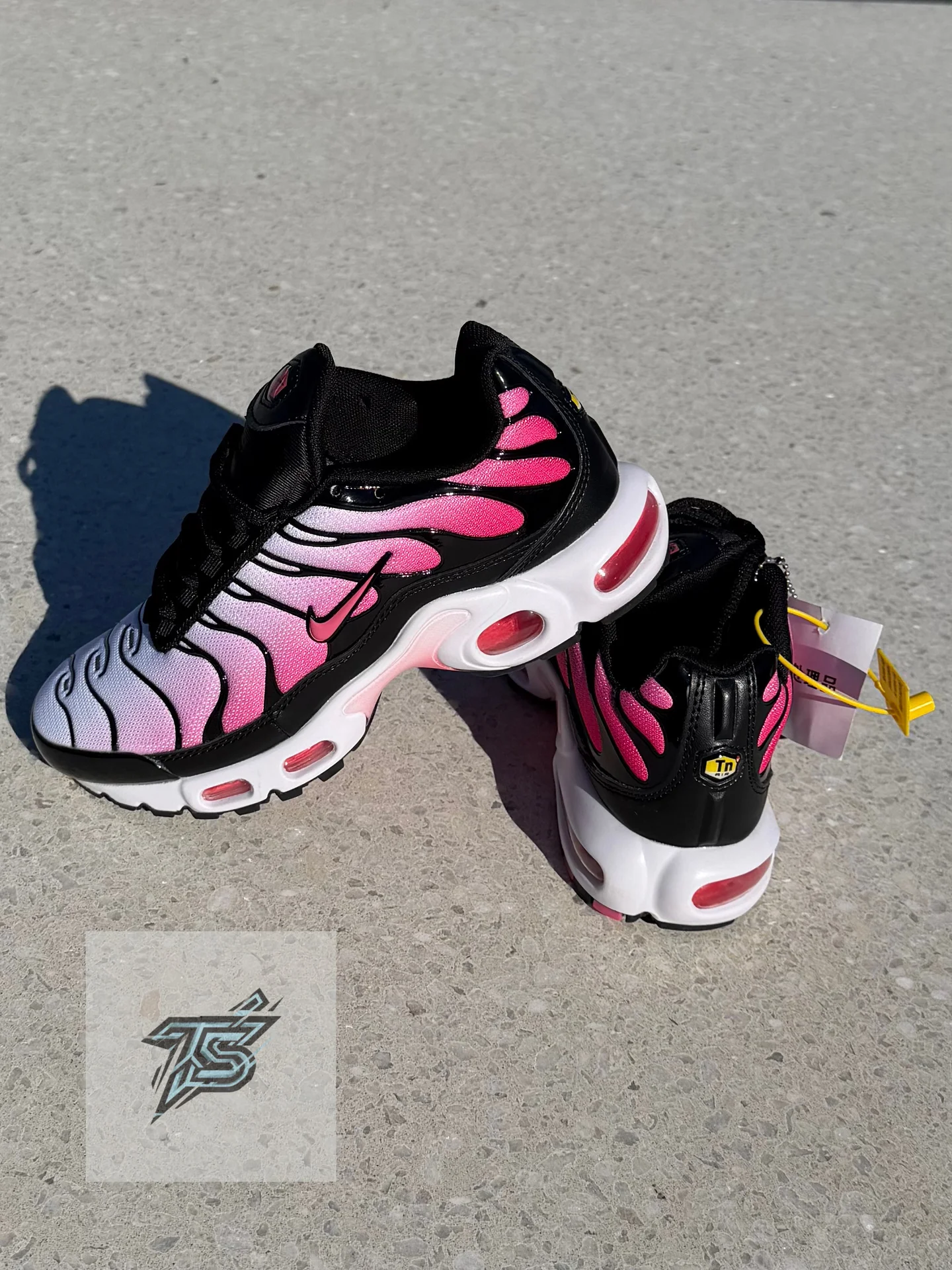 NIKE AIR MAX PLUS TN “HOT PUNCH” - миниатюра 3