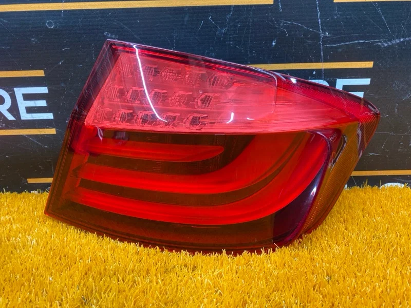 Фонарь задний правый BMW 5-Series F10 N20B20B 2011 - изображение 1
