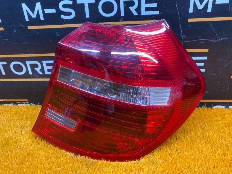 Фонарь задний правый BMW 1-Series E87 N45B16A 2009 - изображение 1