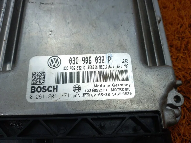 Блок управления двс Volkswagen Golf 1K/MK5 BLG - миниатюра 2
