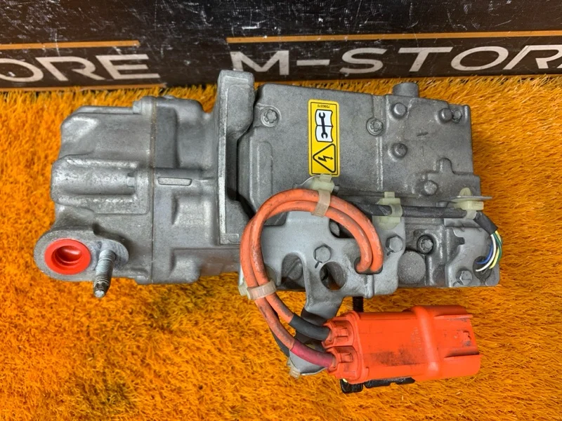 Компрессор кондиционера BMW X6 E72/E71 N63B44A - миниатюра 2