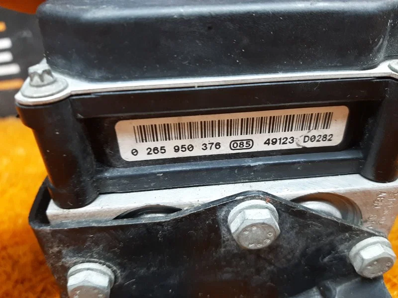Блок ABS BMW 5-Series E60 M54B25 (256S5) 2004 - миниатюра 7