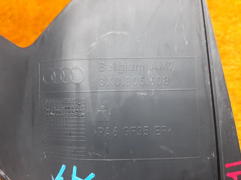 Кронштейн фары правый Audi A1 8X CAX 2012 - миниатюра 5