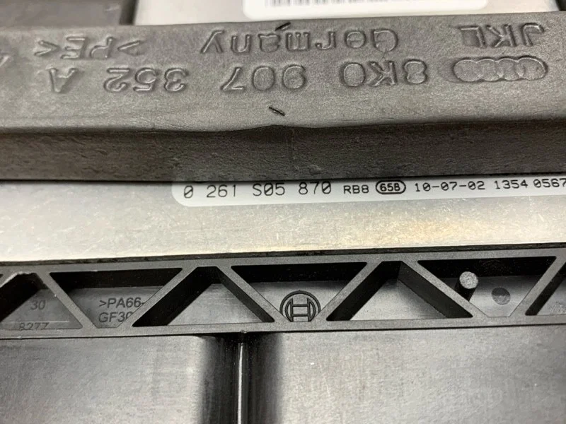 Блок управления двс Audi A4 B8/8K CDH 2010 - миниатюра 5
