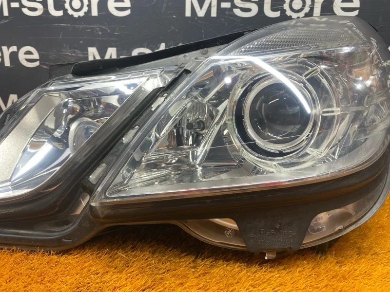 Фара левая Mercedes-Benz E-class W212 272.952 2009 - миниатюра 3