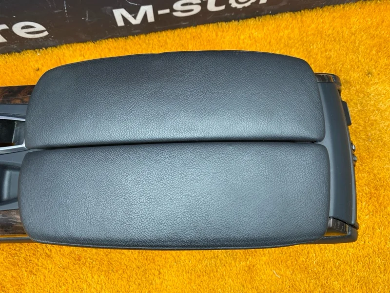 Подлокотник BMW X5 E70 N52B30A 2009 - миниатюра 7