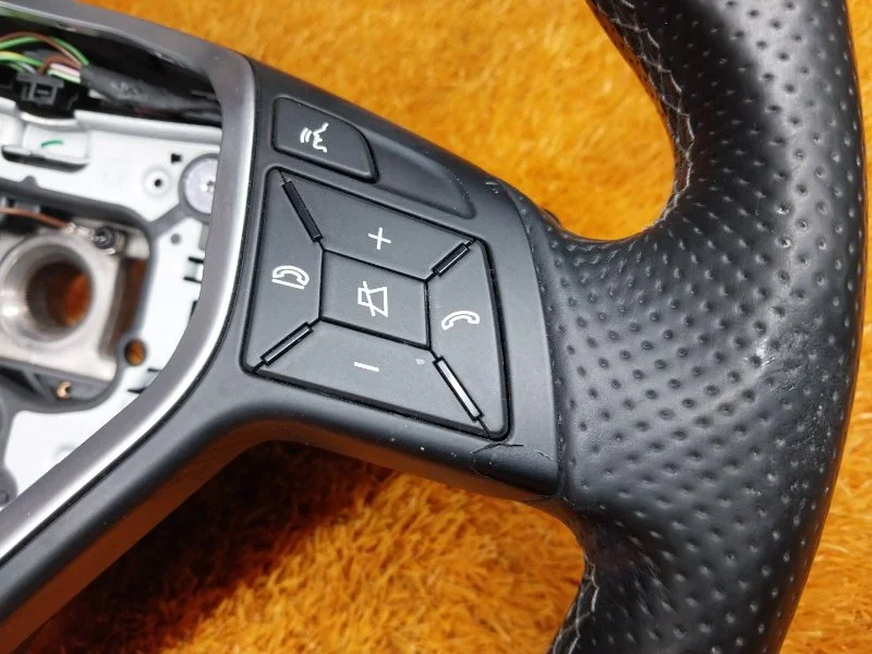 Руль Mercedes-Benz GLA-Class X156 270.920 2014 - миниатюра 5