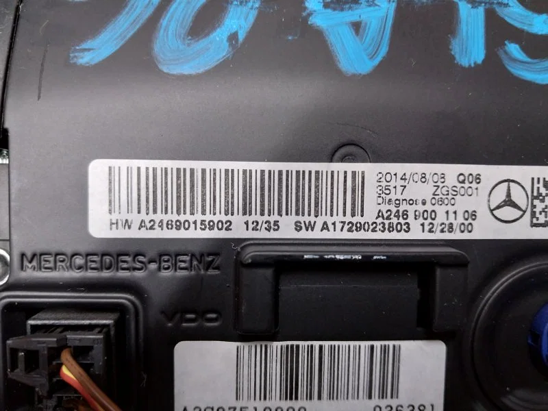 Монитор Mercedes-Benz GLA-Class X156 270.920 2014 - миниатюра 7