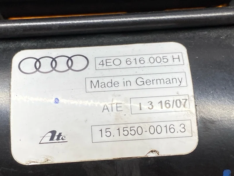 Компрессор подвески Audi A8 4E/D3 BVJ 2007 - миниатюра 8
