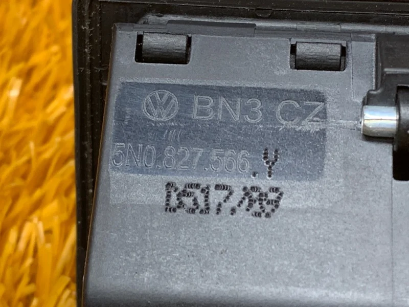 Камера заднего вида Audi Q5 8R CDN 2009 - миниатюра 7