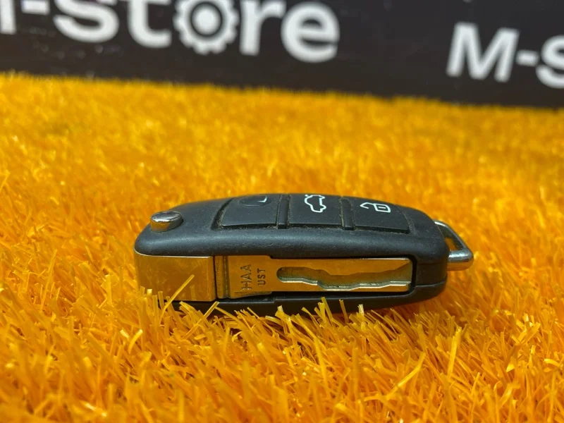 Ключ замка зажигания Audi A3 8V CXS 2014 - миниатюра 6