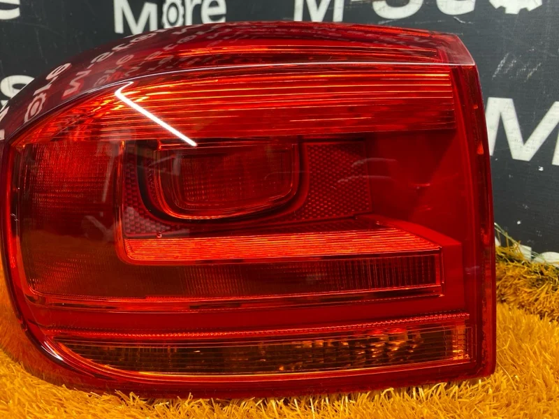 Фонарь задний левый Volkswagen Tiguan 5N CTH 2012 - миниатюра 3