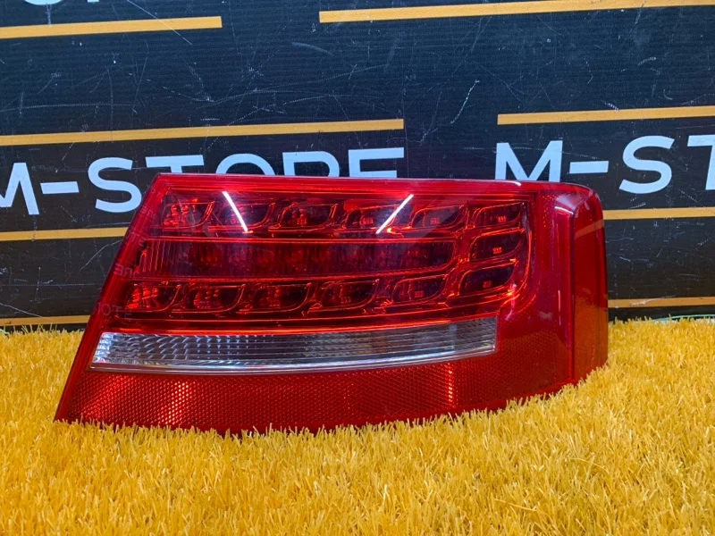 Фонарь задний правый Audi A5 8T CDN 2011 - изображение 1