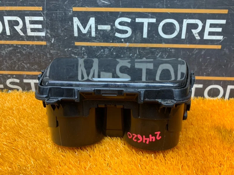 Подстаканник передний BMW 6-Series F06 N55B30A - миниатюра 5