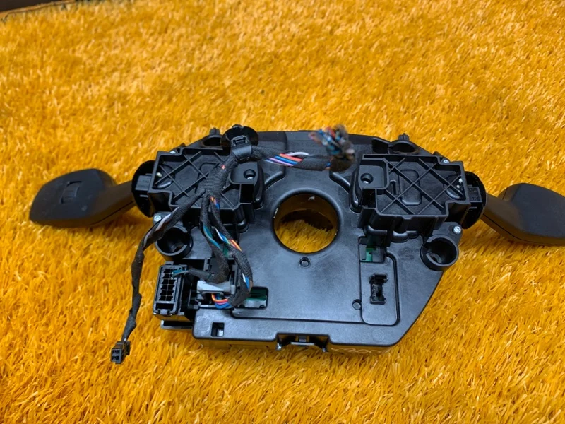 Блок подрулевых переключателей BMW X3 F25 N52B30A - миниатюра 8