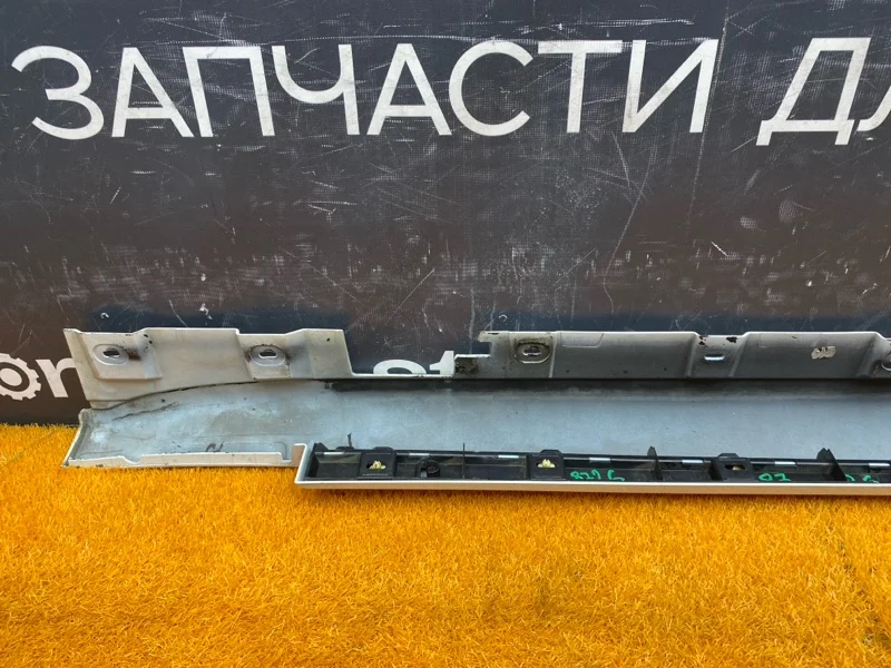 Накладка на порог левая BMW 7-Series F01 N54B30A - миниатюра 9