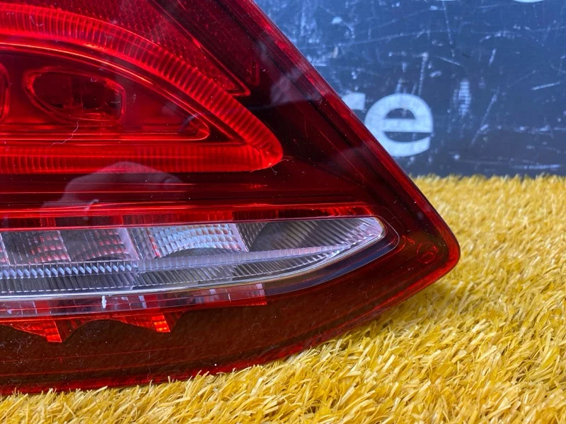 Фонарь задний левый Mercedes-Benz C-Class W205 - миниатюра 3