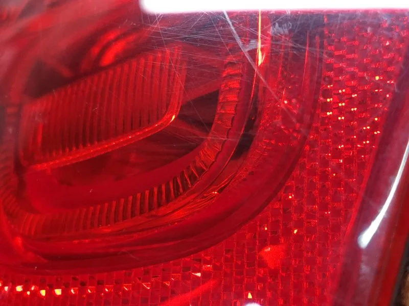 Фонарь крышки багажника правый Volkswagen Passat - миниатюра 5