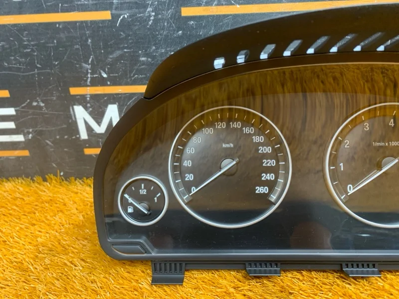 Щиток приборов BMW 5-Series F10 - миниатюра 2