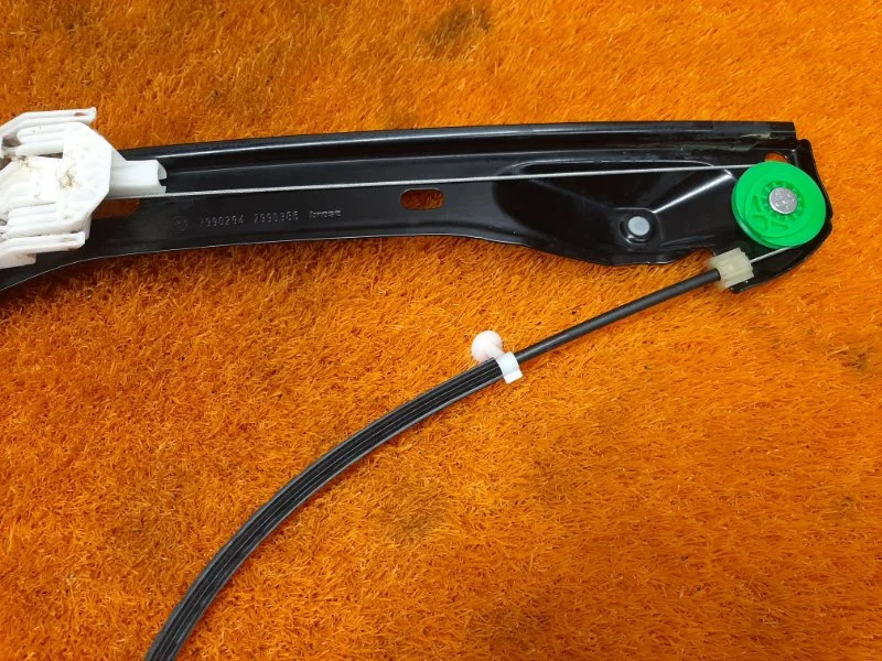 Стеклоподъемник передний правый BMW X1 E84 N46B20B - миниатюра 4