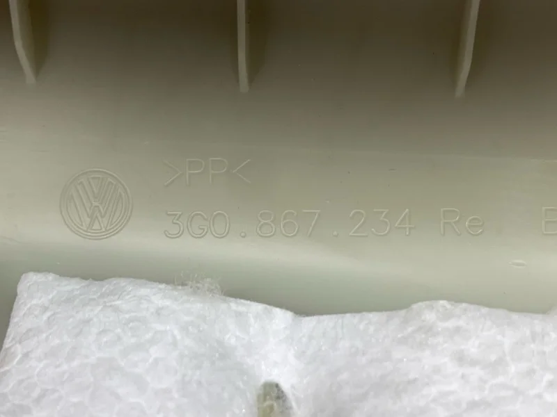 Обшивка стойки передняя правая Volkswagen Passat - миниатюра 10