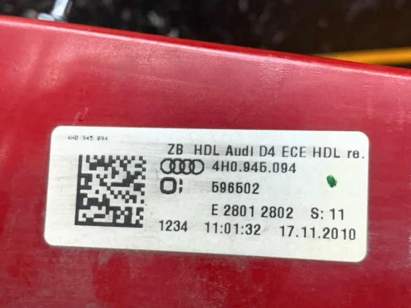 Фонарь крышки багажника правый Audi A8 4H/D4 CDR - миниатюра 9