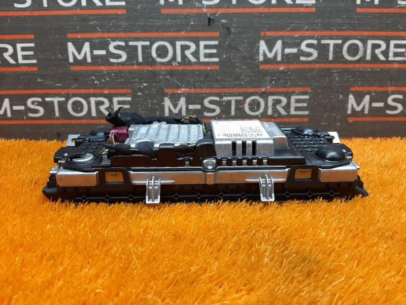 Монитор BMW 7-Series F01 N63B44A 2009 - миниатюра 5