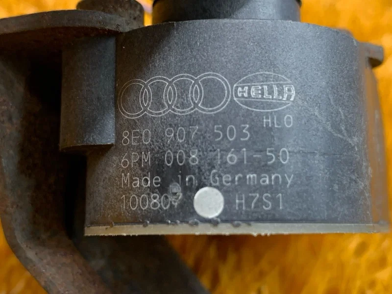 Датчик высоты дорожного просвета Audi A4 B7/8E ALT - миниатюра 6