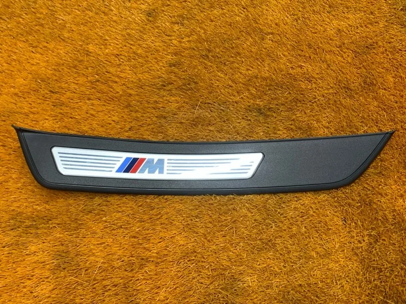 Накладка на порог салона BMW 5-Series F10 N47D20C - миниатюра 7