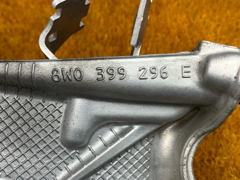 Кронштейн балки передний правый Audi A4 B9/8W CVK - миниатюра 7