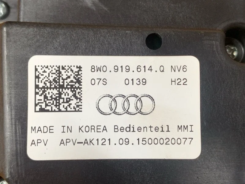 Джойстик мультимедиа Audi A4 B9/8W CVK 2015 - миниатюра 8