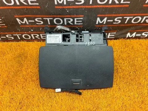 Монитор Mercedes-Benz C-Class W204 271.950 2008