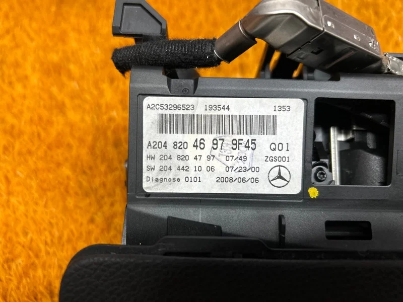 Монитор Mercedes-Benz C-Class W204 271.950 2008 - миниатюра 9