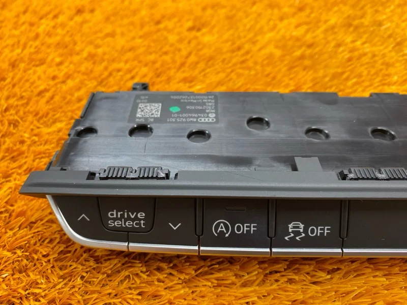 Блок кнопок Audi A4 B9/8W CVK 2016 - миниатюра 2
