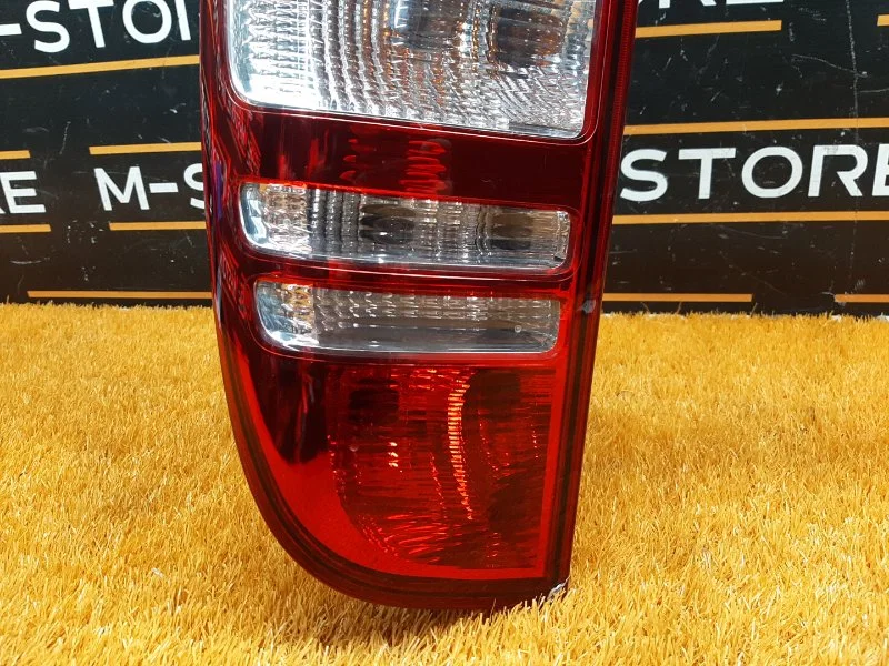 Фонарь задний левый Mercedes-Benz V-Class W639 - миниатюра 2
