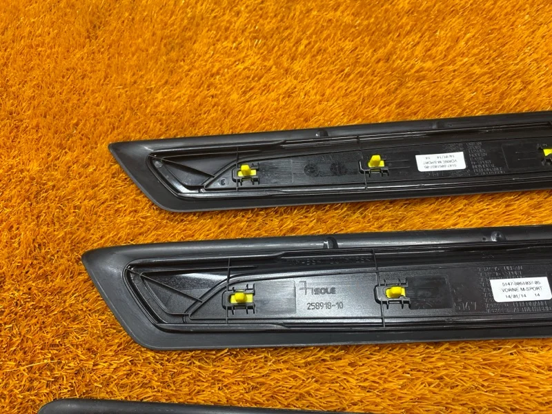 Накладка на порог салона BMW 1-Series F20 N13B16A - миниатюра 10