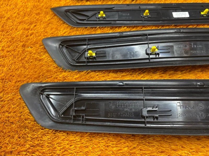 Накладка на порог салона BMW 1-Series F20 N13B16A - миниатюра 7
