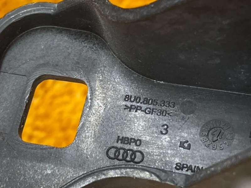 Усилитель бампера передний Audi Q3 8U - миниатюра 9
