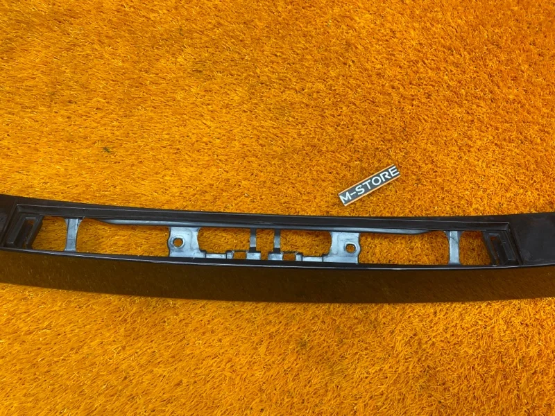 Накладка двери багажника BMW X3 E83 N52B25A 2010 - миниатюра 6