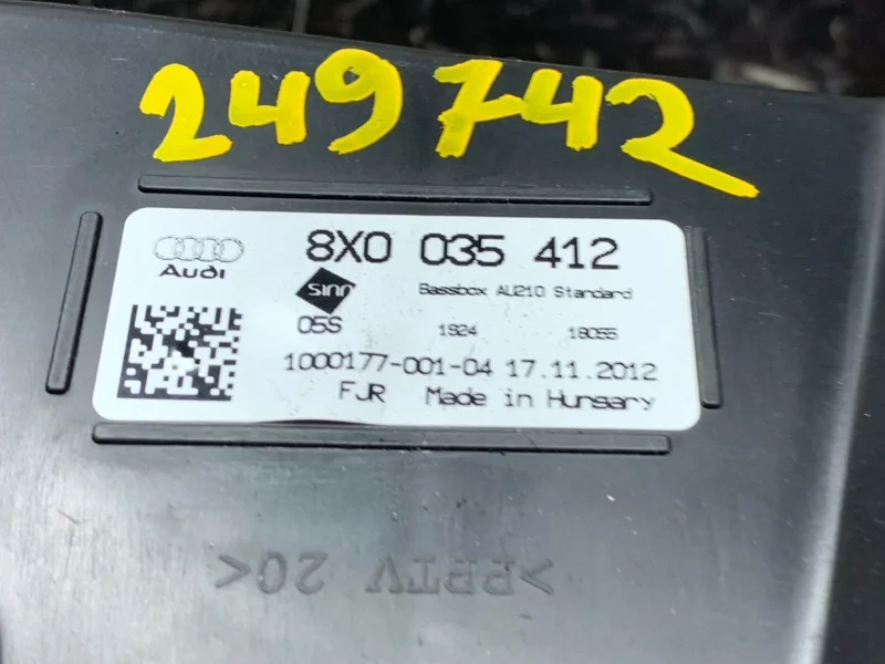 Сабвуфер Audi A1 8X CAX 2012 - миниатюра 6