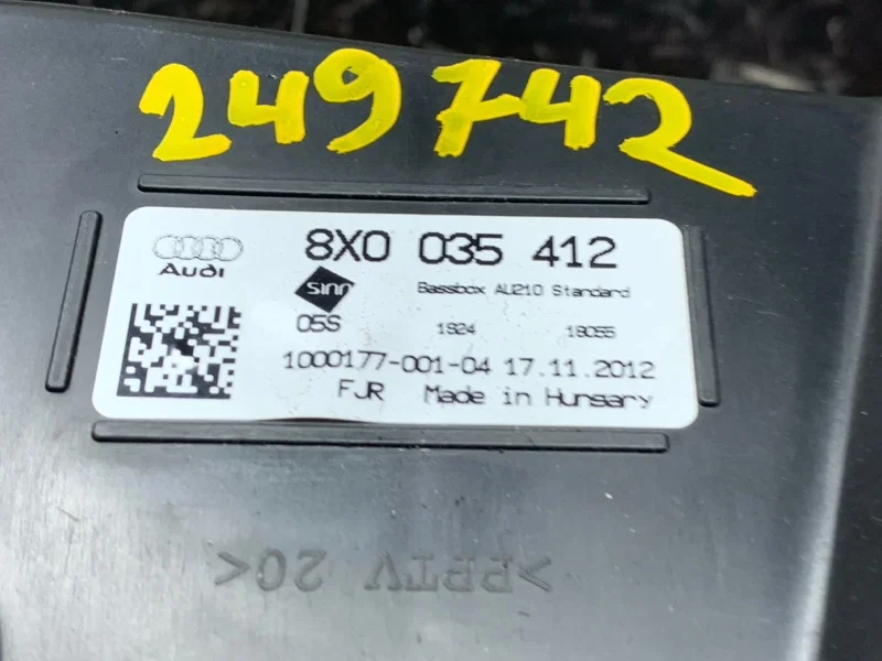 Сабвуфер Audi A1 8X CAX 2012 - миниатюра 6