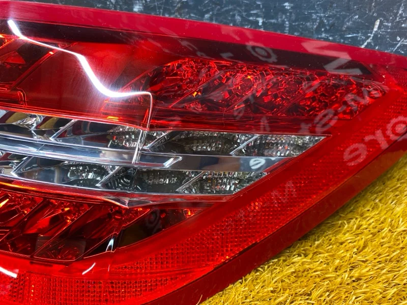 Фонарь задний правый Mercedes-Benz E-class C207 - миниатюра 6